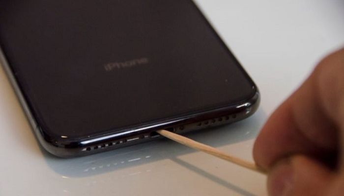 Avoid Inserting Foreign Objects